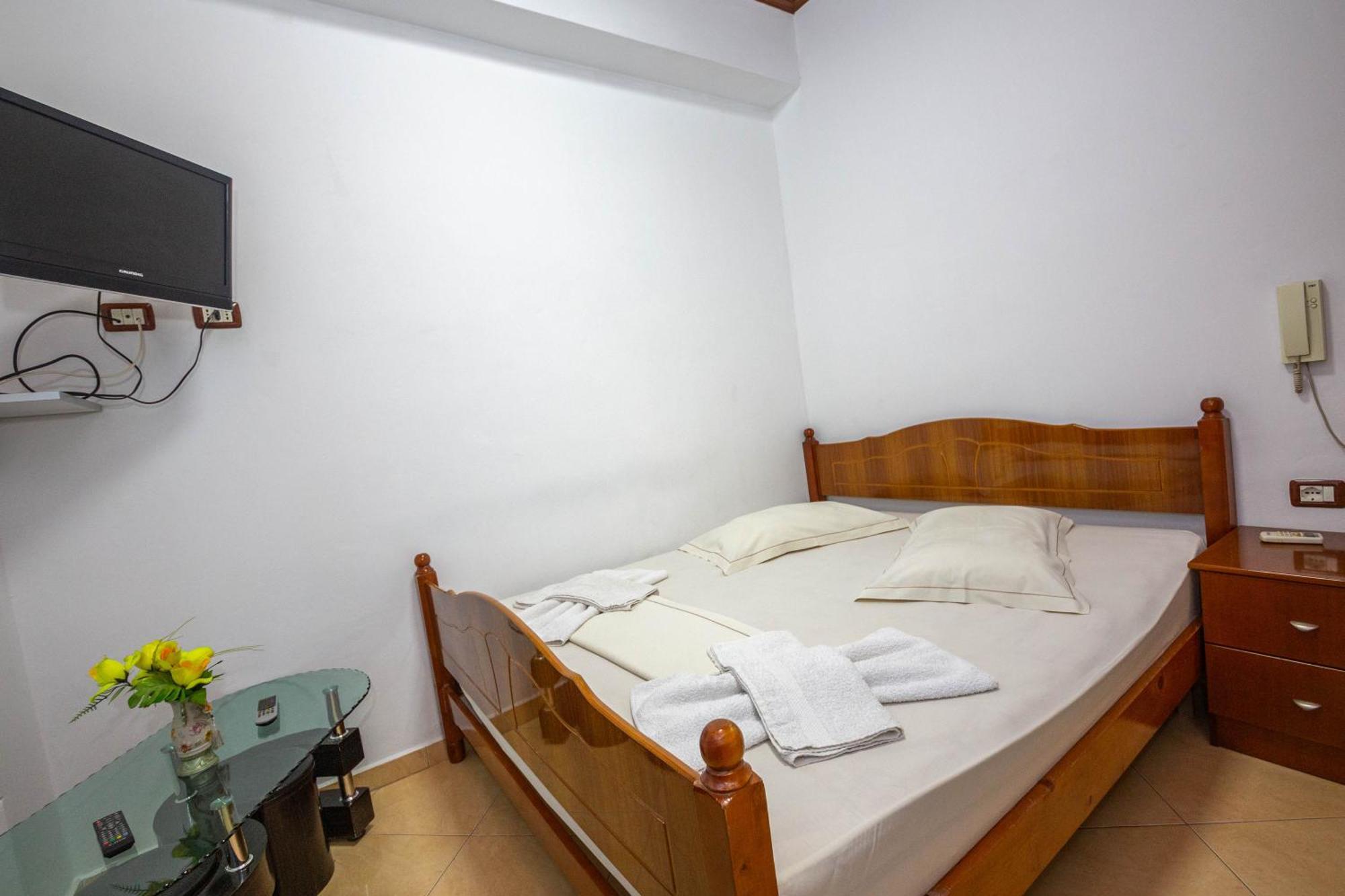 Hotel Shpella Берат Екстер'єр фото