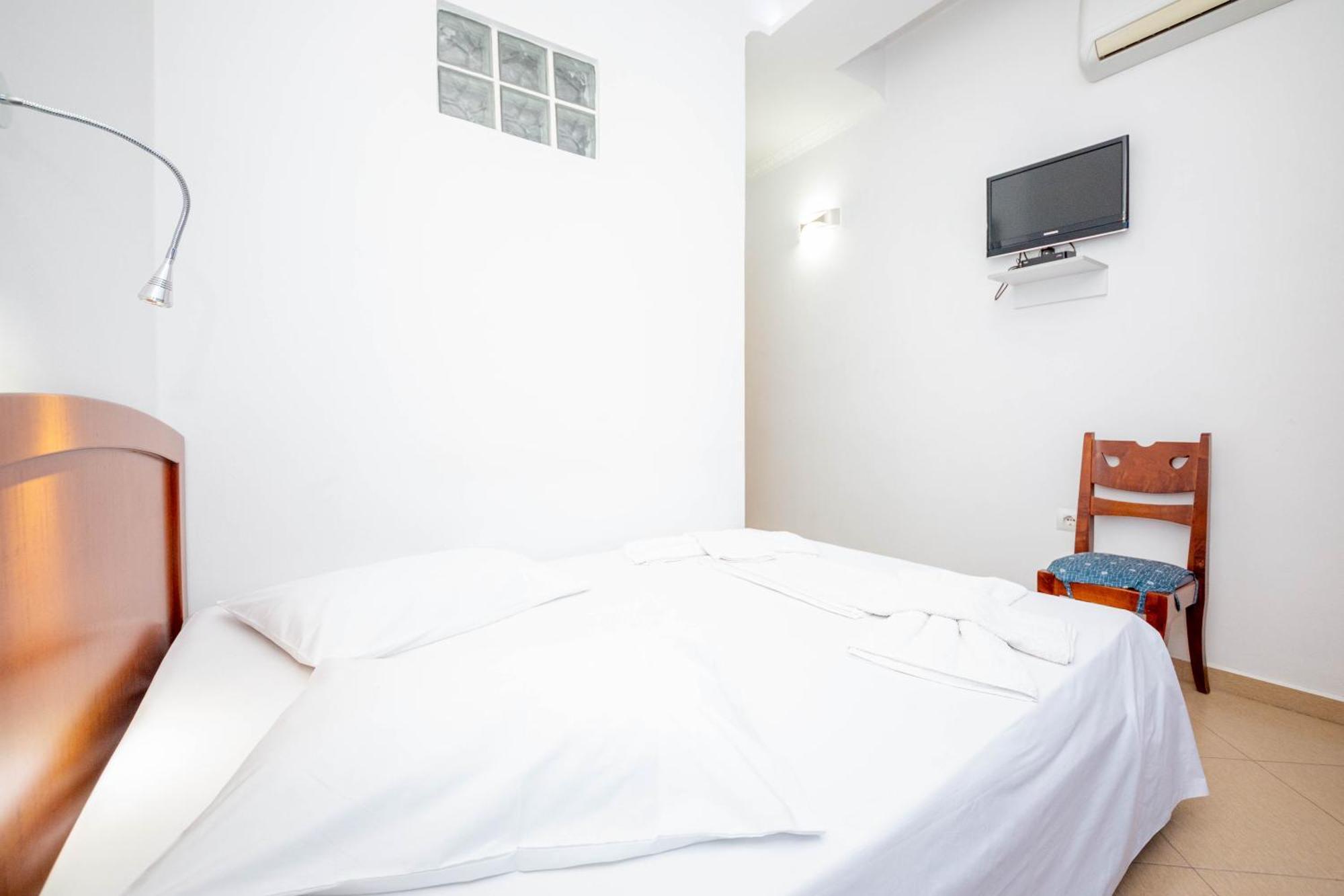 Hotel Shpella Берат Екстер'єр фото